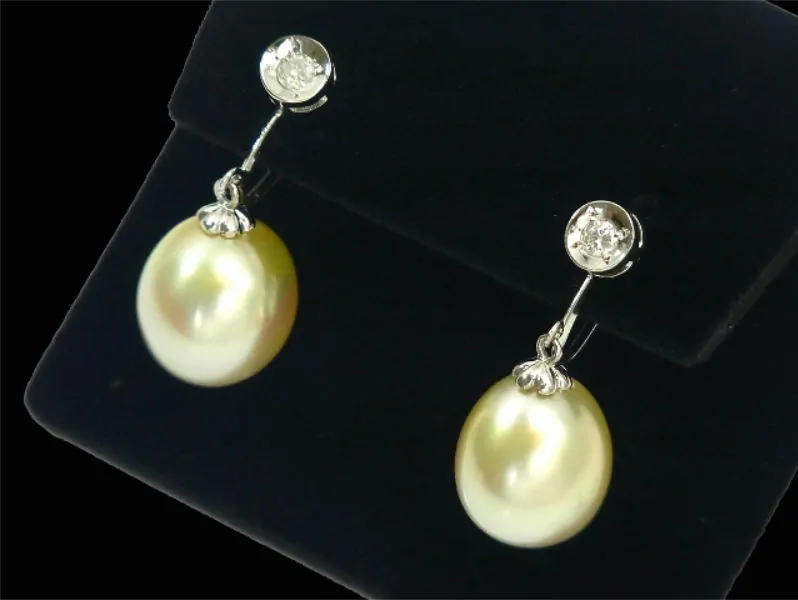 earing subang