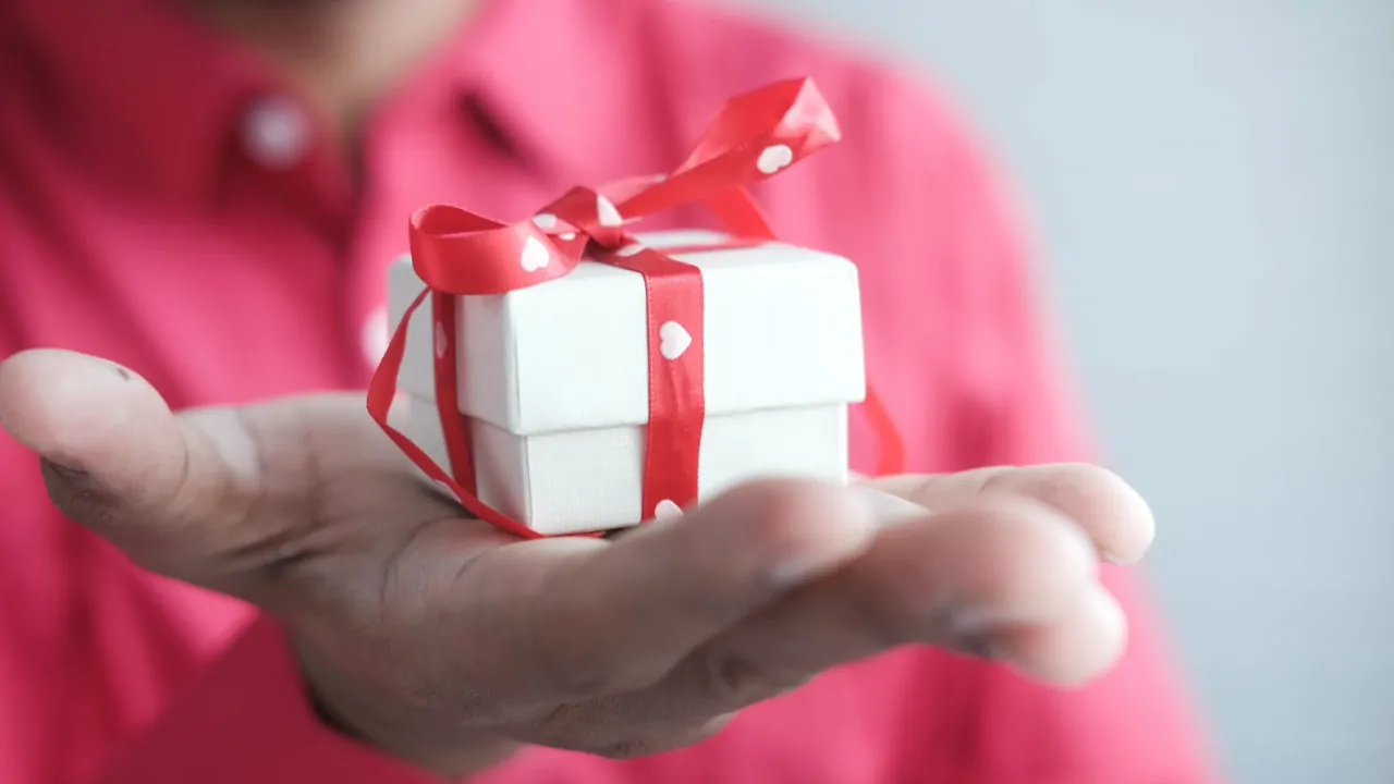 hadiah untuk perempuan