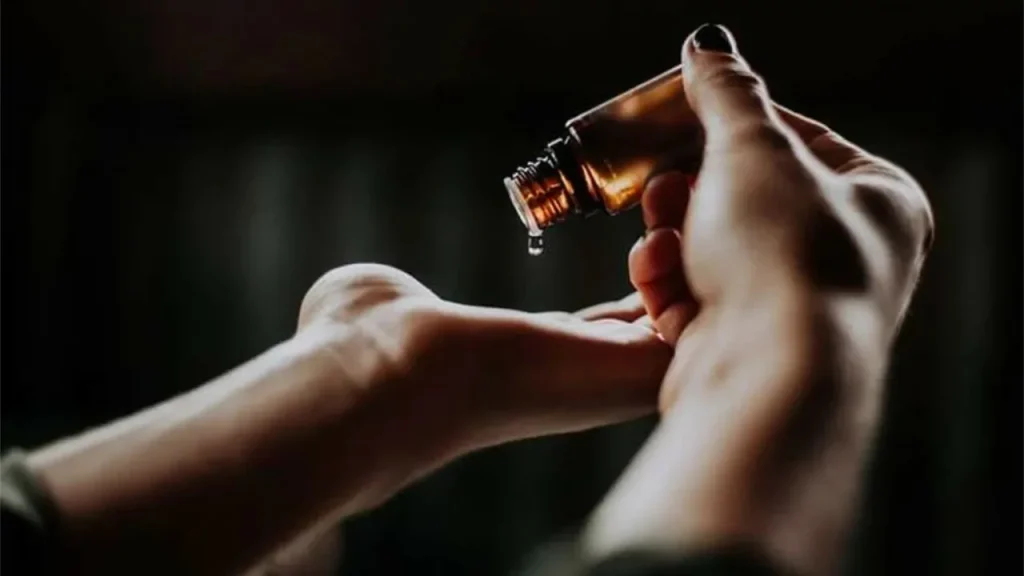 cara pakai minyak wangi dengan betul supaya tahan lama