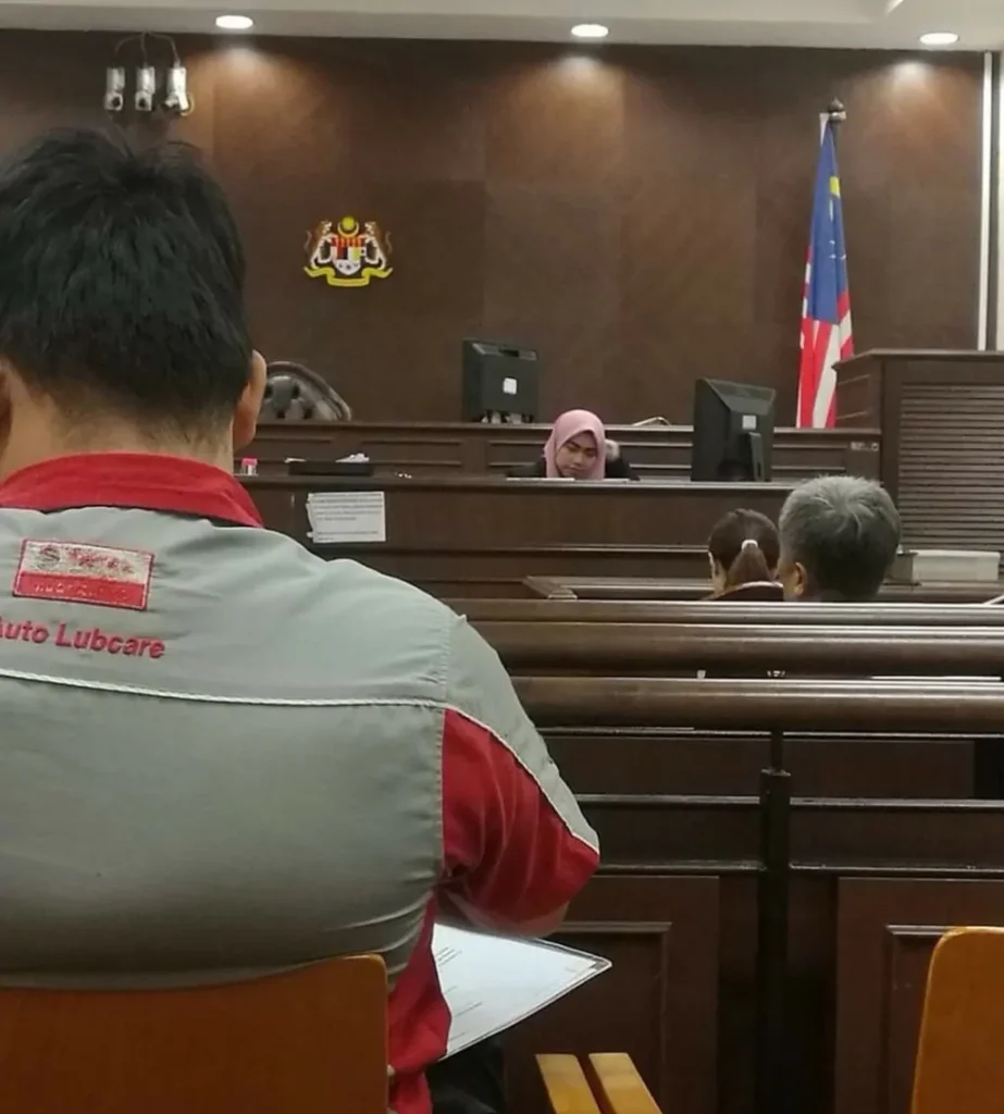 tuntut hutang di mahkamah tuntutan kecil